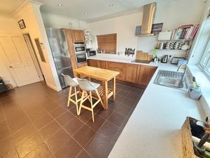 Photo 24- click for photo gallery